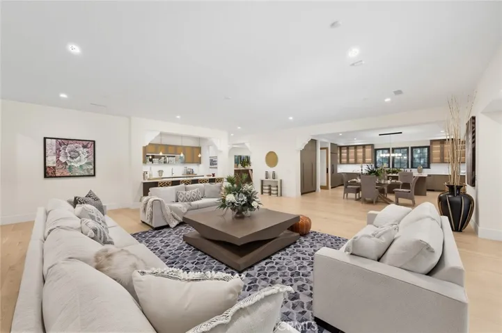 339 W Longden Avenue, Arcadia, California 91007