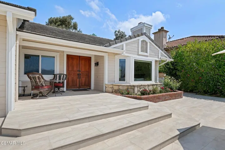09-Front Porch