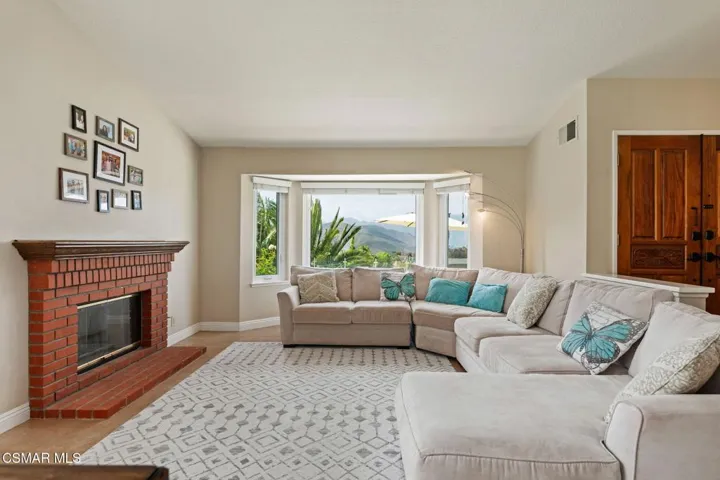 11-Living Room