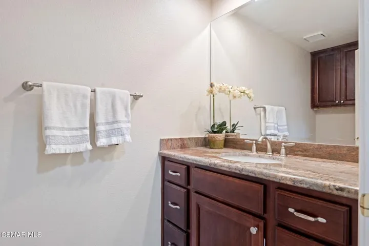 32-Powder Room