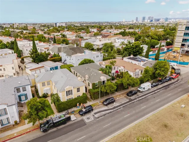 5962 San Vicente Boulevard 4, Los Angeles, California 90019