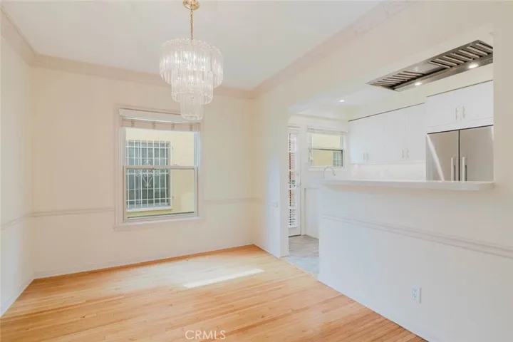 5962 San Vicente Boulevard 4, Los Angeles, California 90019