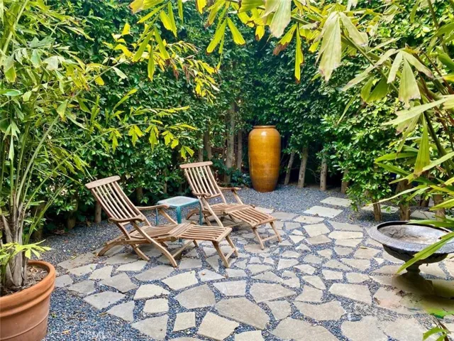 5962 San Vicente Boulevard 4, Los Angeles, California 90019