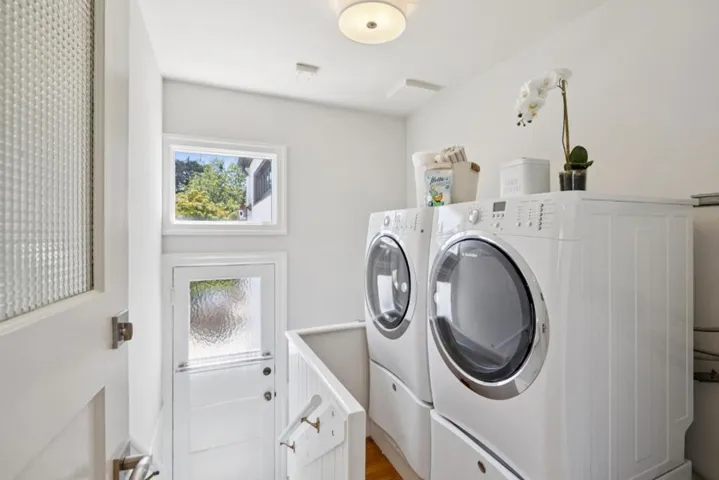 2119 Roosevelt Avenue, Burlingame, California 94010