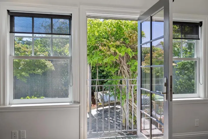 2119 Roosevelt Avenue, Burlingame, California 94010