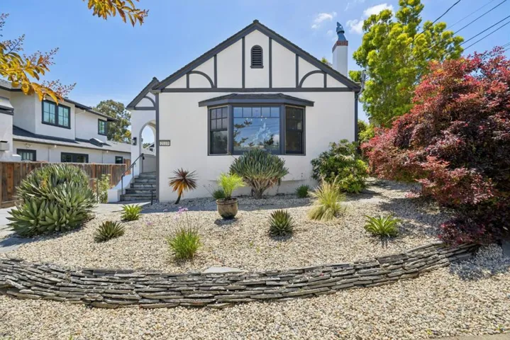 2119 Roosevelt Avenue, Burlingame, California 94010