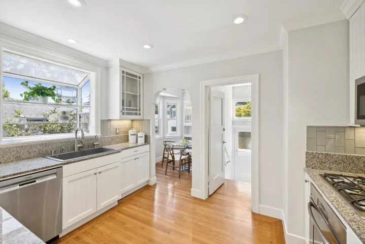 2119 Roosevelt Avenue, Burlingame, California 94010