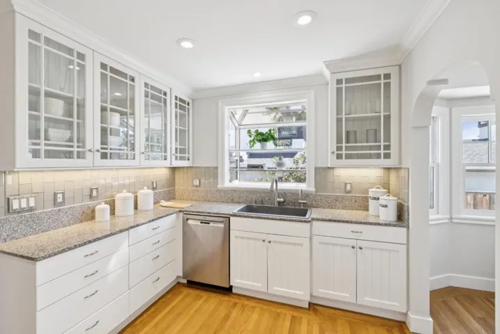 2119 Roosevelt Avenue, Burlingame, California 94010