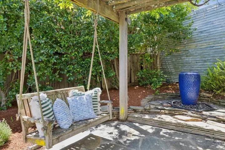 2119 Roosevelt Avenue, Burlingame, California 94010