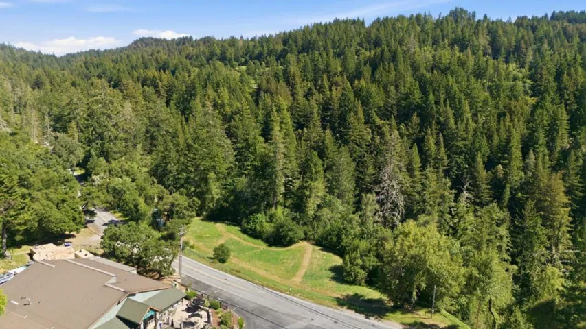 24431 Soquel San Jose Road, Los Gatos, California 95033
