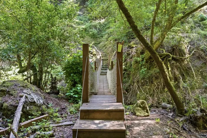 24431 Soquel San Jose Road, Los Gatos, California 95033