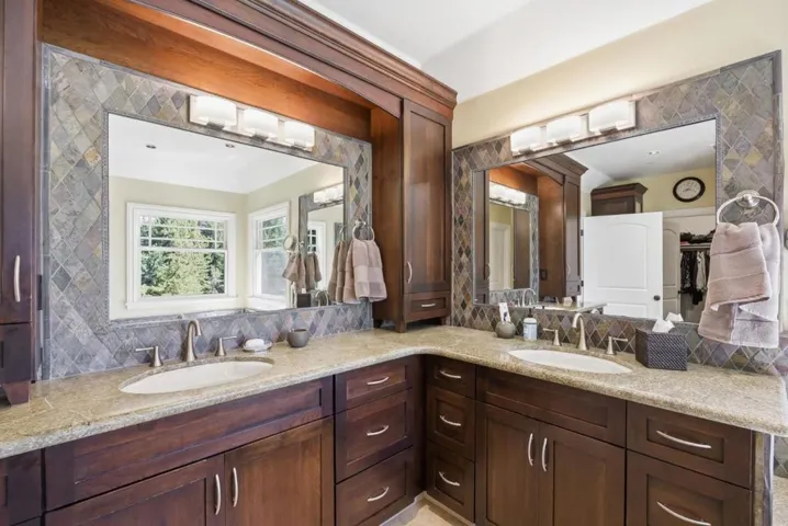 24431 Soquel San Jose Road, Los Gatos, California 95033