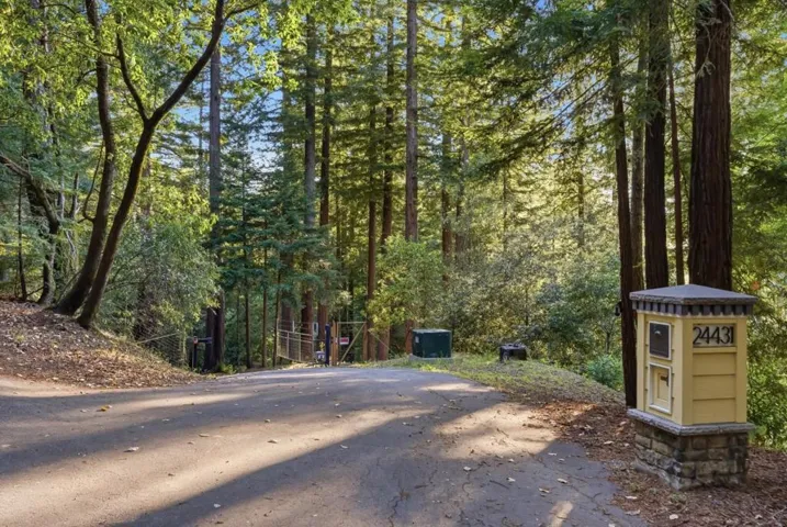 24431 Soquel San Jose Road, Los Gatos, California 95033