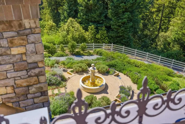 24431 Soquel San Jose Road, Los Gatos, California 95033