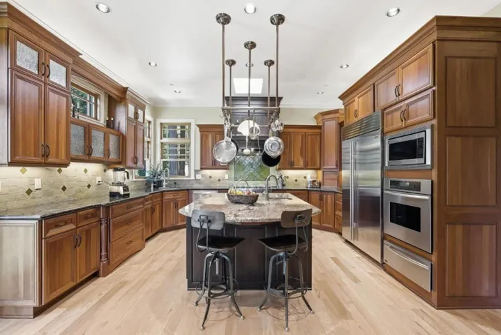24431 Soquel San Jose Road, Los Gatos, California 95033