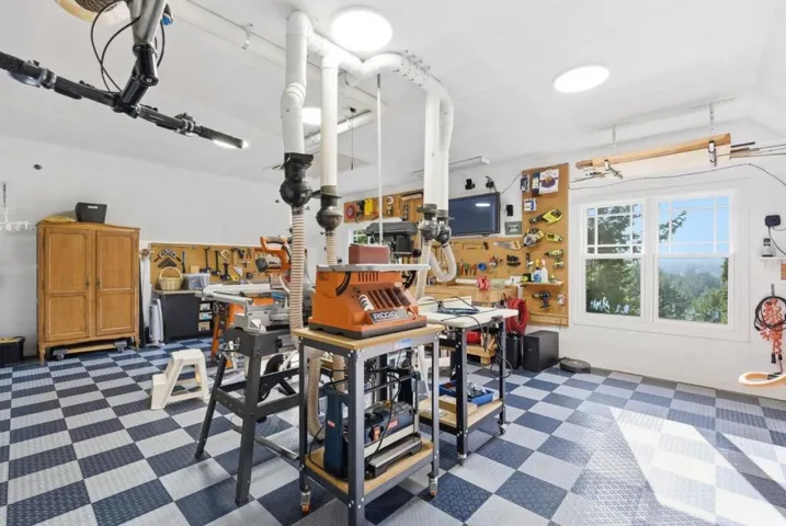 24431 Soquel San Jose Road, Los Gatos, California 95033