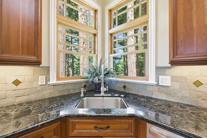24431 Soquel San Jose Road, Los Gatos, California 95033