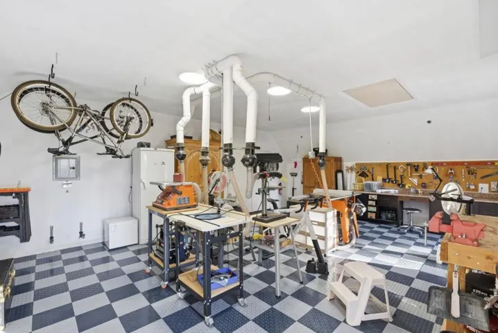 24431 Soquel San Jose Road, Los Gatos, California 95033