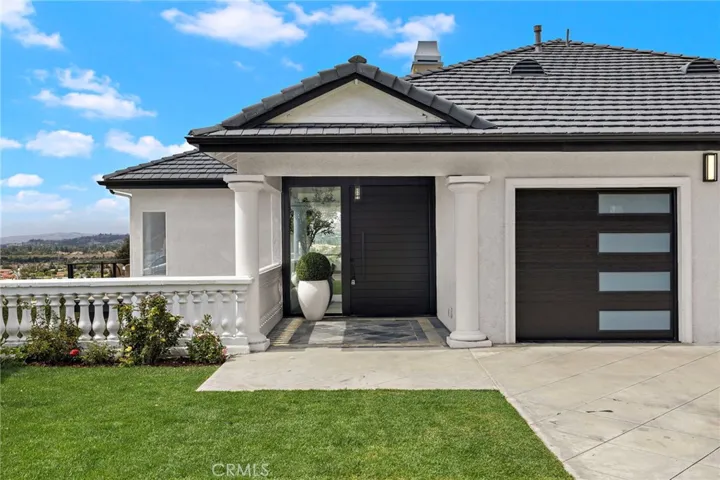 12336 Circula Panorama, Santa Ana, California 92705