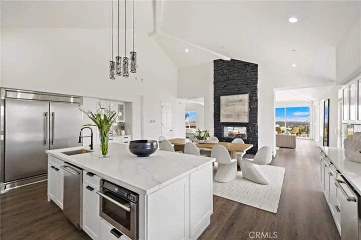 12336 Circula Panorama, Santa Ana, California 92705