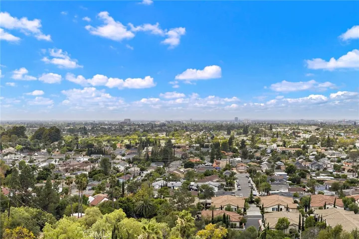 12336 Circula Panorama, Santa Ana, California 92705