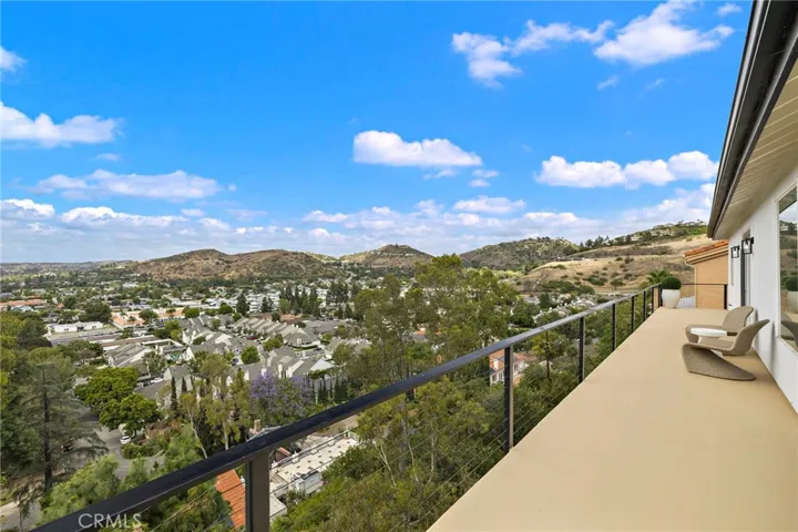 12336 Circula Panorama, Santa Ana, California 92705