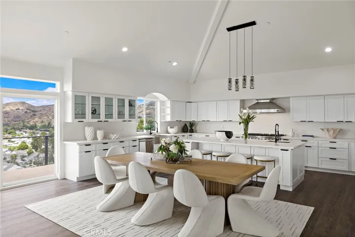 12336 Circula Panorama, Santa Ana, California 92705