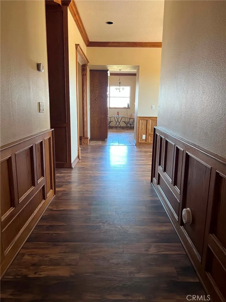 hallway leading to kitchen