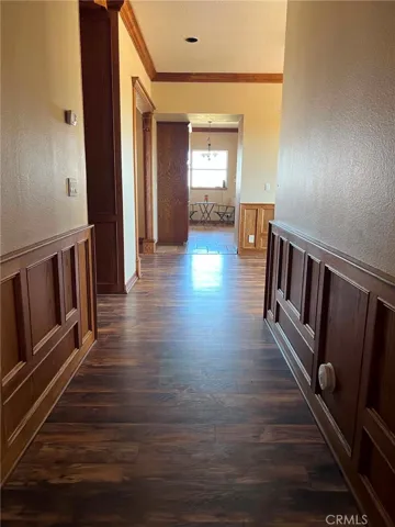 hallway leading to kitchen