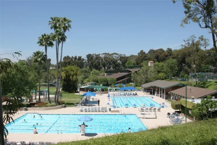 Sun & Sail Club