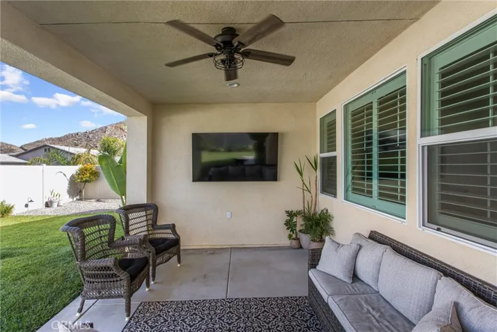 1216 Flagstone Lane, Hemet, California 92545