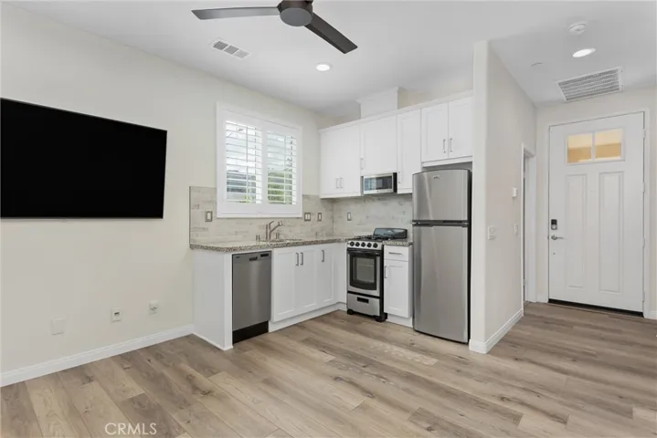 1216 Flagstone Lane, Hemet, California 92545