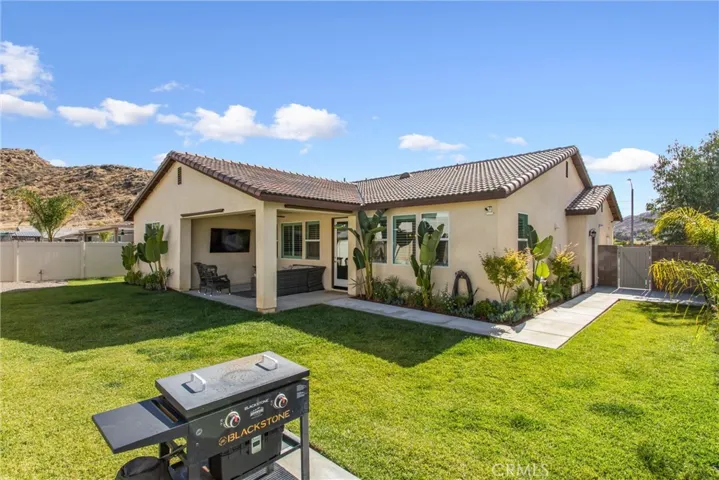 1216 Flagstone Lane, Hemet, California 92545