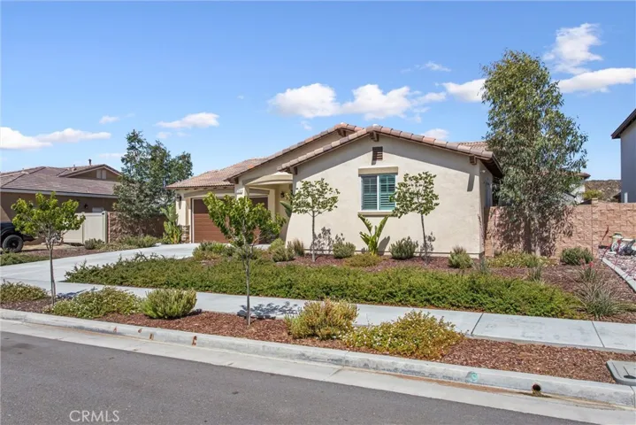 1216 Flagstone Lane, Hemet, California 92545