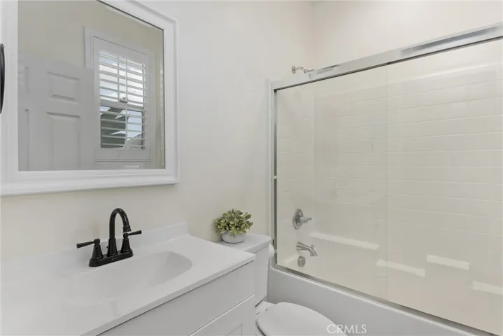 1216 Flagstone Lane, Hemet, California 92545