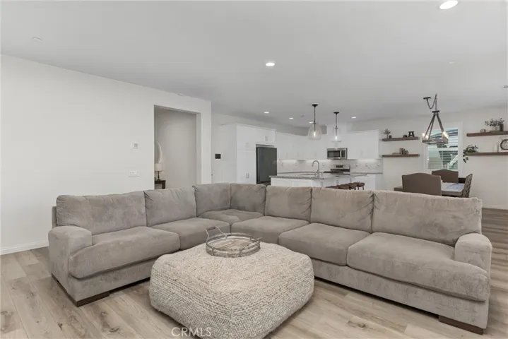 1216 Flagstone Lane, Hemet, California 92545