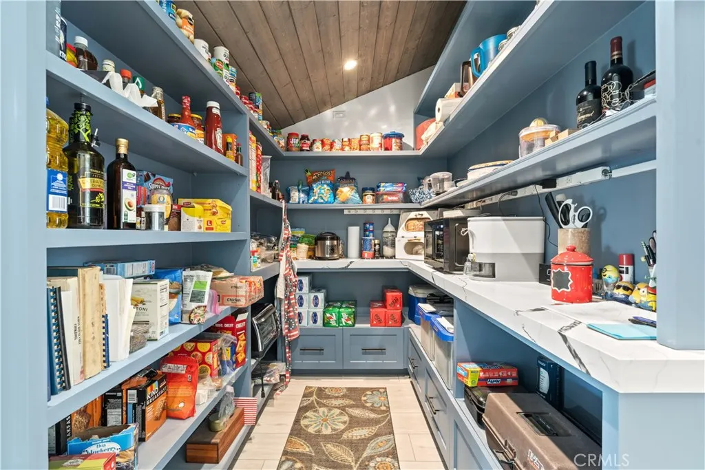 New Full Pantry