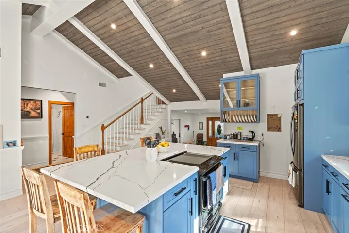 Kitchen Reverse