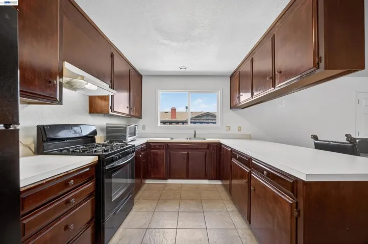 2nd unit kitchen