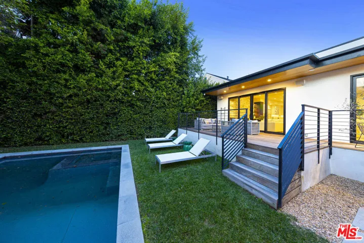 123 S Kilkea Drive, Los Angeles, California 90048