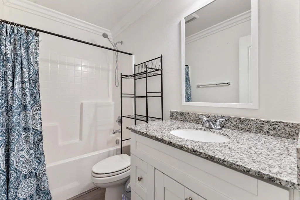 2nd bathroom