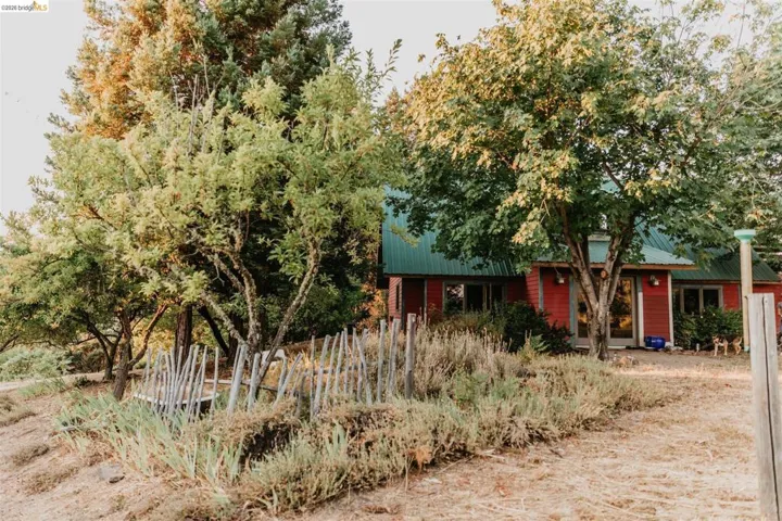 49100 Wickersham Road, Geyserville, California 95441