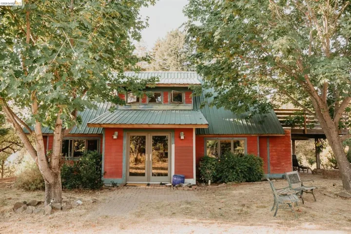 49100 Wickersham Road, Geyserville, California 95441