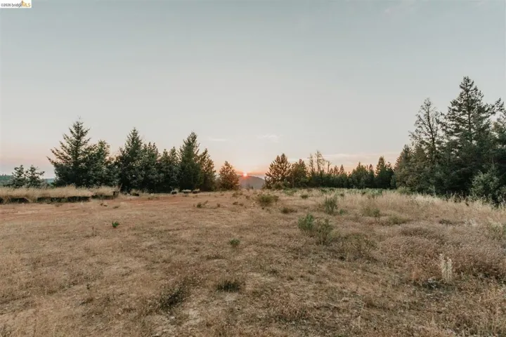 49100 Wickersham Road, Geyserville, California 95441