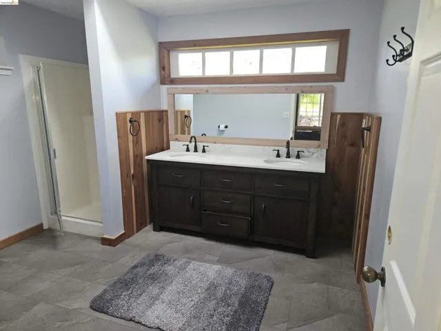 49100 Wickersham Road, Geyserville, California 95441