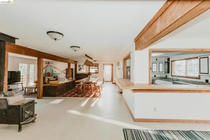 49100 Wickersham Road, Geyserville, California 95441