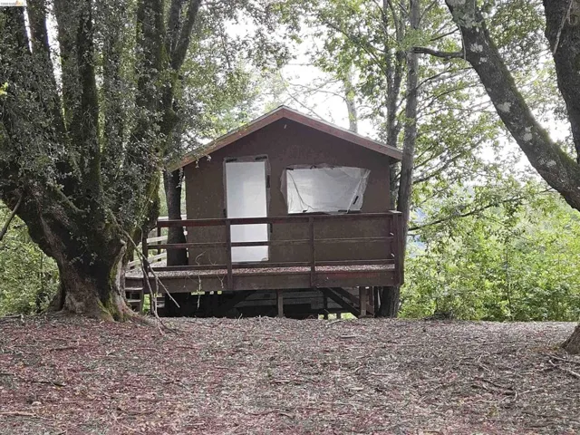 49100 Wickersham Road, Geyserville, California 95441