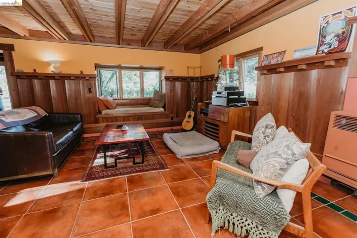 49100 Wickersham Road, Geyserville, California 95441