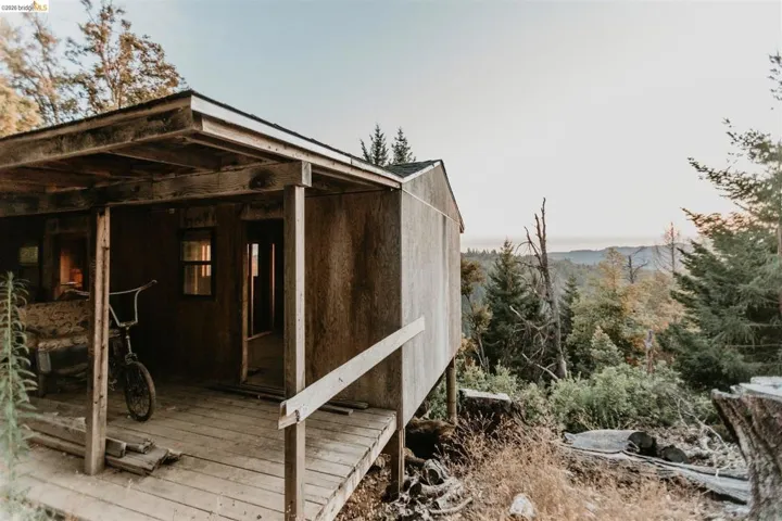 49100 Wickersham Road, Geyserville, California 95441