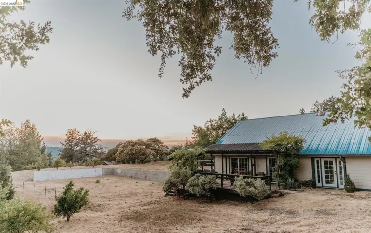 49100 Wickersham Road, Geyserville, California 95441